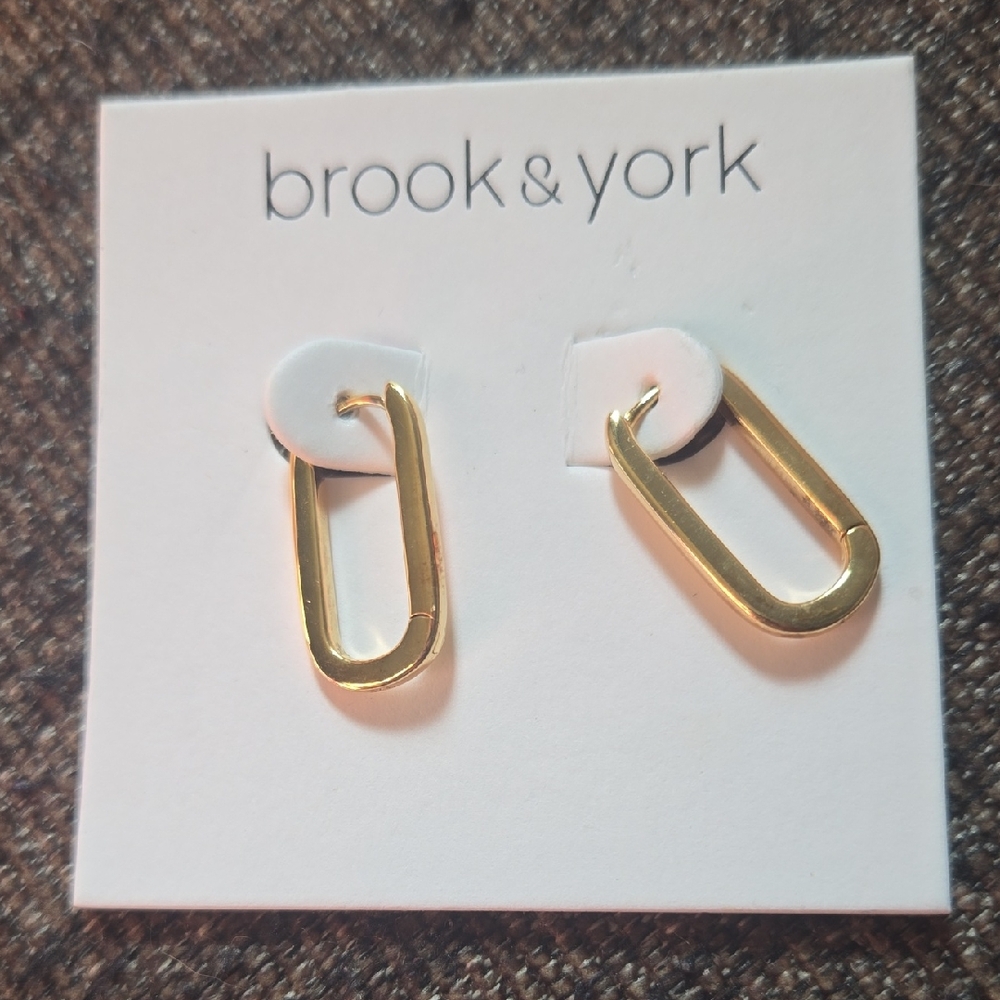 brook & york Gold Link Drop Earrings NWT
